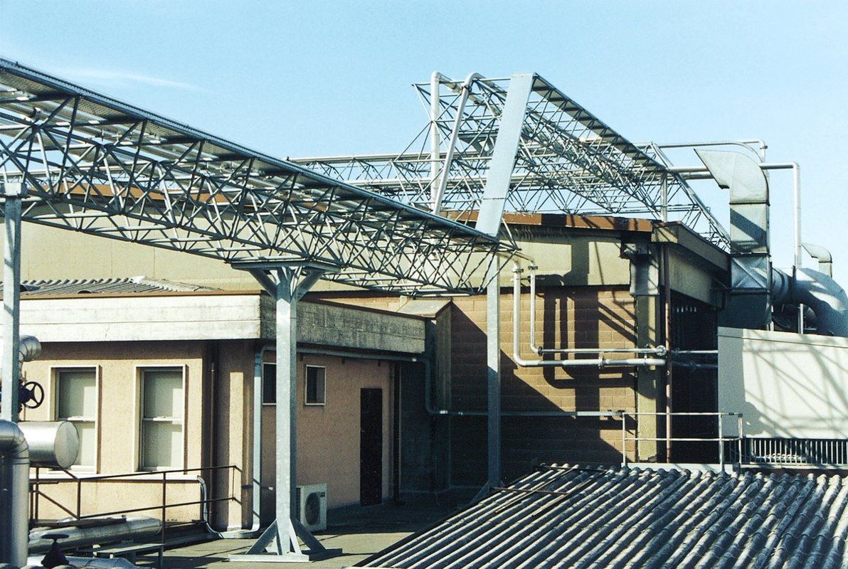 traliccio-ferro-strutture.jpg
